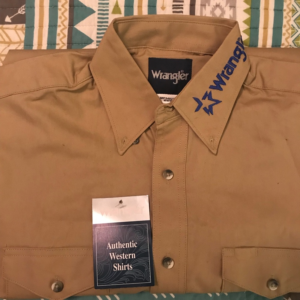 NWT Men’s Wrangler Shirt